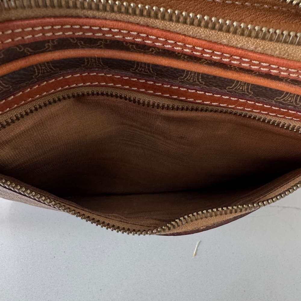 Celine wristlet/ cosmetic bag - Picture 10 of 10